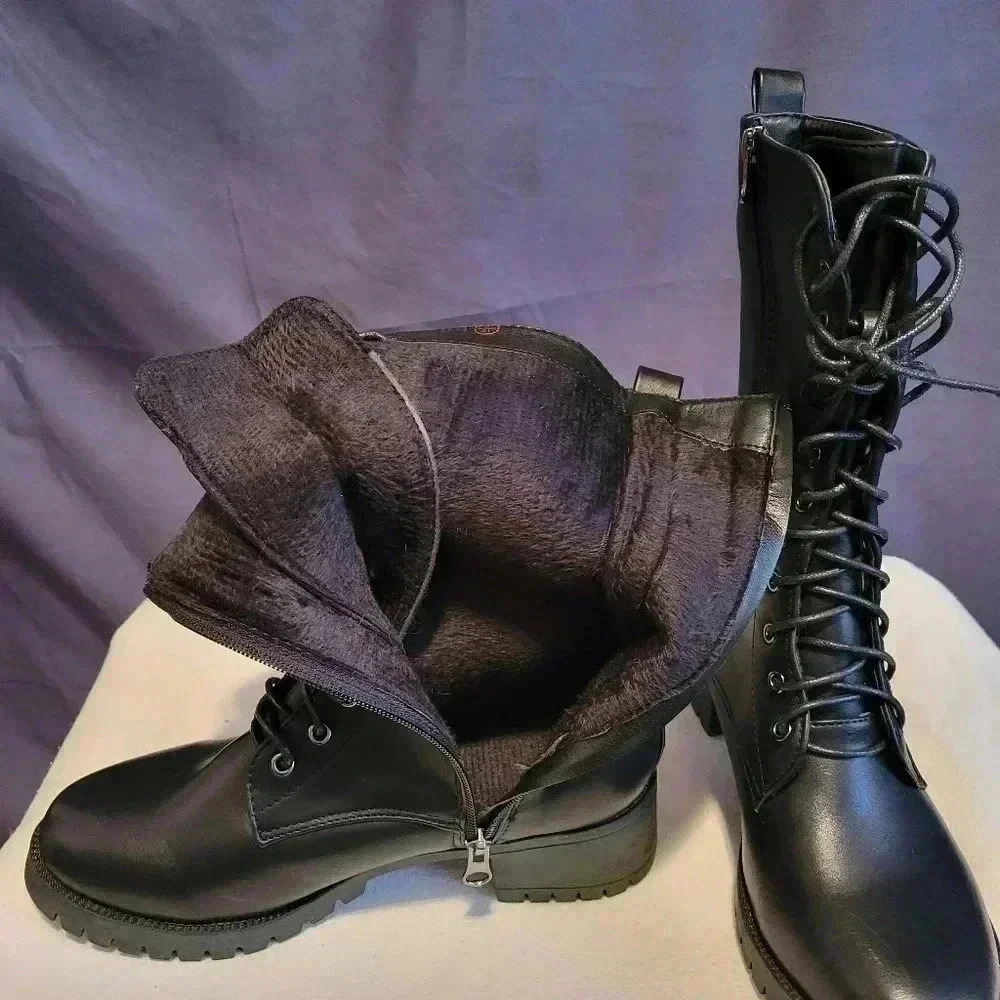 Essex Glam Boots 8 NWOT - Picture 5 of 5